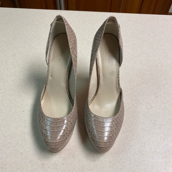 Calvin Klein Women's Heels Size 9 - Picture 9 of 10